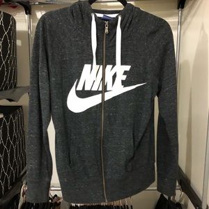 NEVER WORN Nike Zip Up Sweater